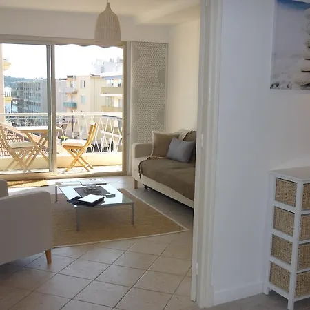 Sunny Cap View Terrace With Sea Views And Aircon * Αντίμπ
