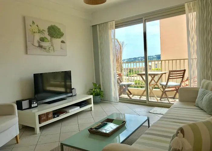 Sunny Cap View Terrace With Sea Views And Aircon Lägenhet Antibes