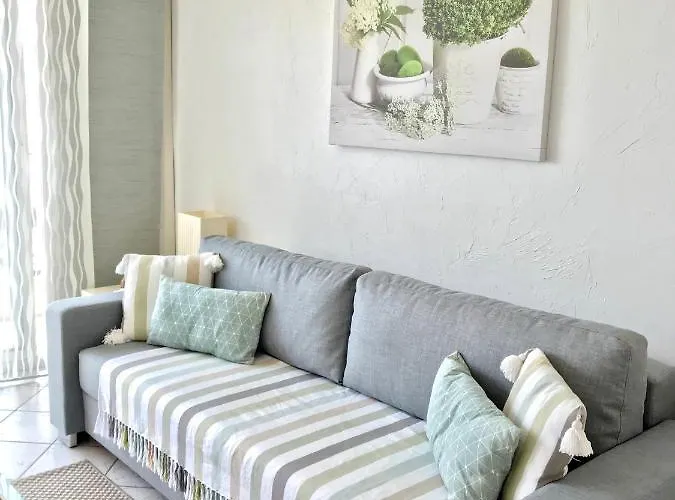 Lägenhet Sunny Cap View Terrace With Sea Views And Aircon *